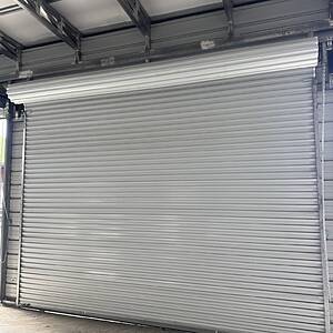 Com Door 1